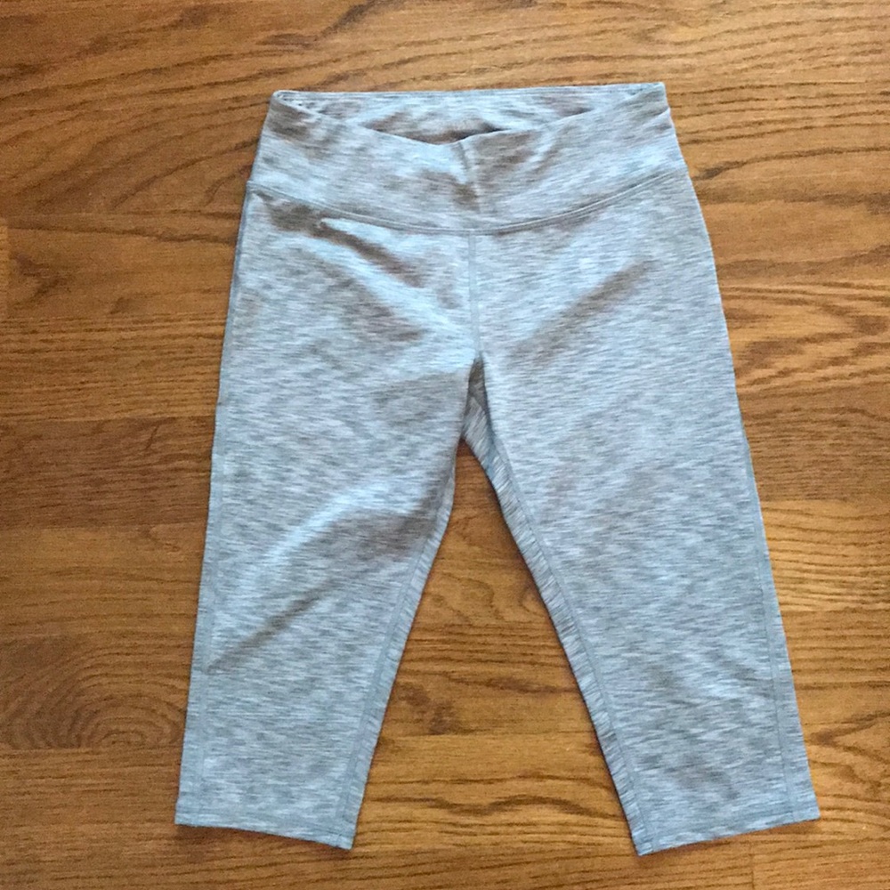Compression capris